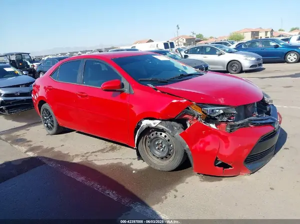 2T1BURHE0JC971444 2018 TOYOTA COROLLA - Image 1