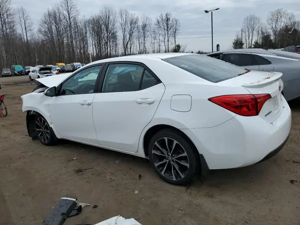 2T1BURHE0JC972223 2018 TOYOTA COROLLA - Image 2