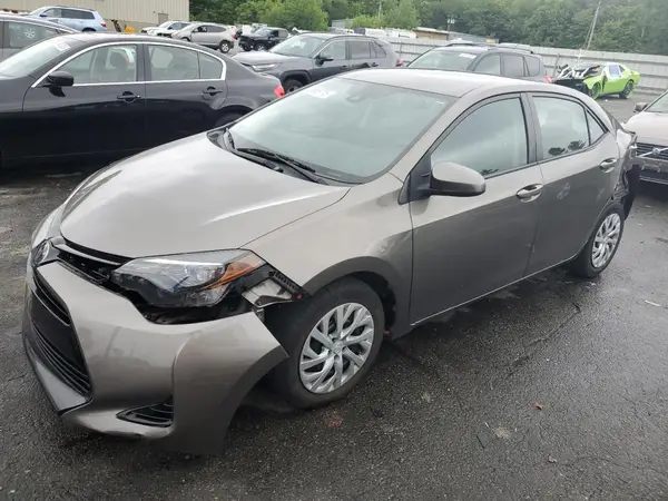 2T1BURHE0JC973355 2018 TOYOTA COROLLA - Image 1