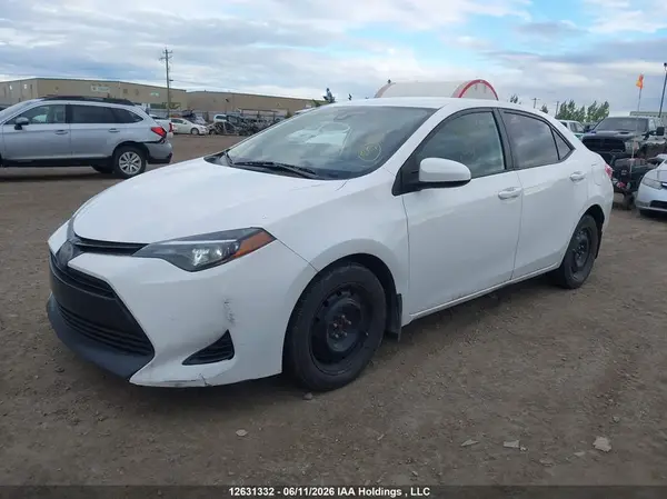 2T1BURHE0JC973677 2018 TOYOTA COROLLA - Image 2