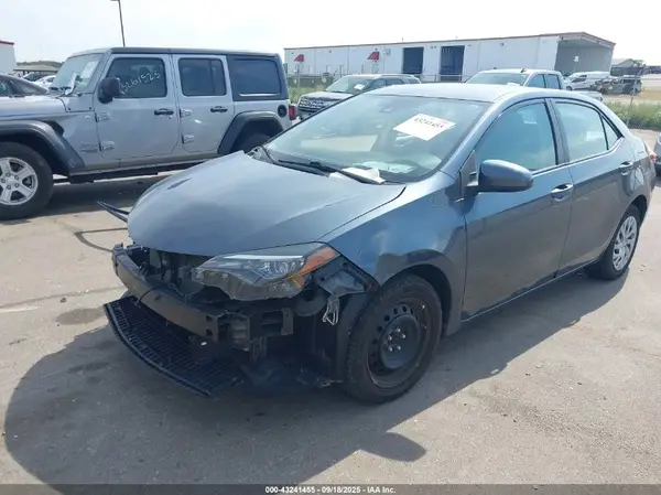 2T1BURHE0JC978684 2018 TOYOTA COROLLA - Image 2