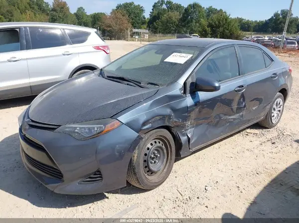 2T1BURHE0JC980211 2018 TOYOTA COROLLA - Image 2