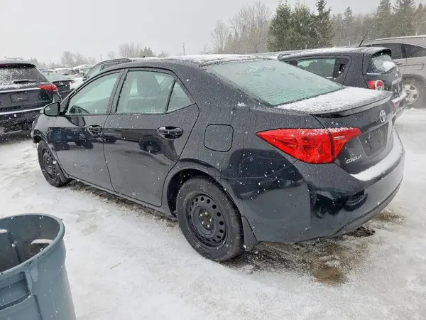 2T1BURHE0JC984565 2018 TOYOTA COROLLA - Image 2