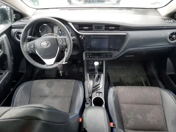 2T1BURHE0JC984565 2018 TOYOTA COROLLA - Image 8