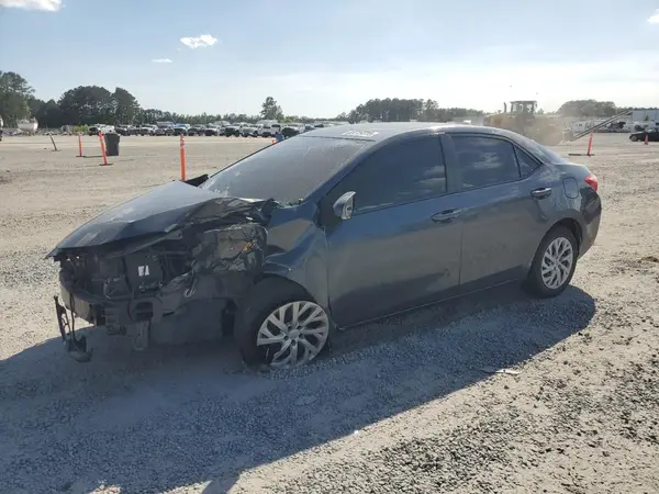 2T1BURHE0JC986249 2018 TOYOTA COROLLA - Image 1