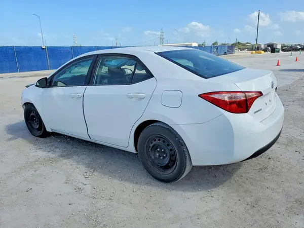 2T1BURHE0JC988499 2018 TOYOTA COROLLA - Image 2