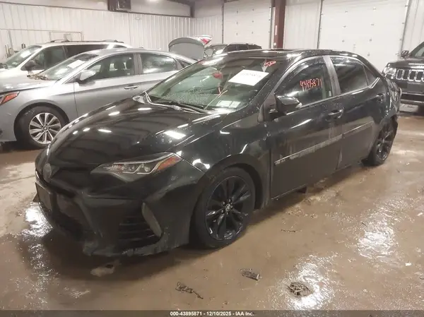 2T1BURHE0JC989295 2018 TOYOTA COROLLA - Image 2