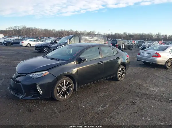 2T1BURHE0JC989751 2018 TOYOTA COROLLA - Image 2