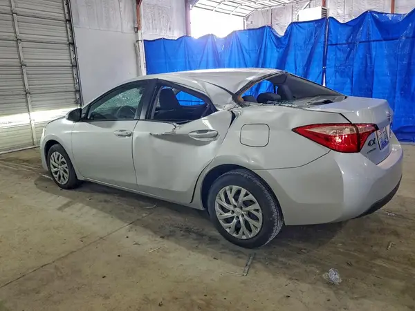 2T1BURHE0JC990611 2018 TOYOTA COROLLA - Image 2