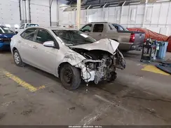 2T1BURHE0KC133030 2019 TOYOTA COROLLA