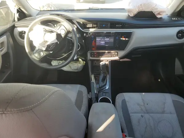 2T1BURHE0KC134727 2019 TOYOTA COROLLA - Image 8