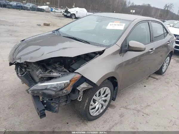 2T1BURHE0KC135165 2019 TOYOTA COROLLA - Image 2