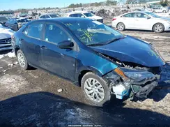2T1BURHE0KC136719 2019 TOYOTA COROLLA
