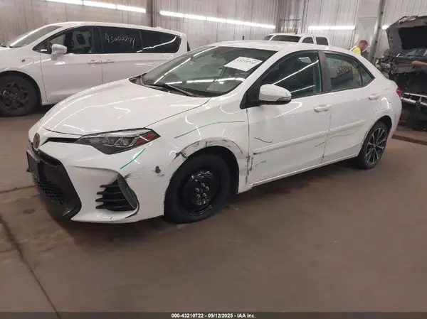 2T1BURHE0KC175973 2019 TOYOTA COROLLA - Image 2