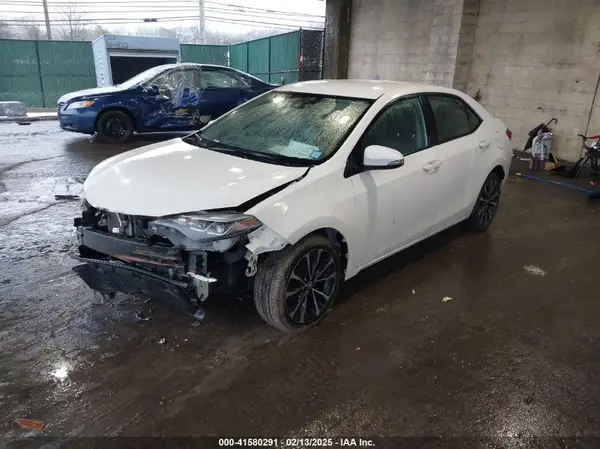 2T1BURHE0KC176105 2019 TOYOTA COROLLA - Image 2