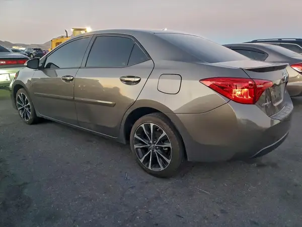2T1BURHE0KC182633 2019 TOYOTA COROLLA - Image 2