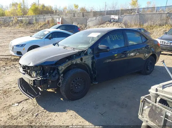 2T1BURHE0KC182938 2019 TOYOTA COROLLA - Image 2