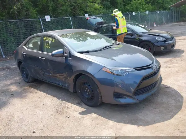 2T1BURHE0KC184799 2019 TOYOTA COROLLA - Image 1
