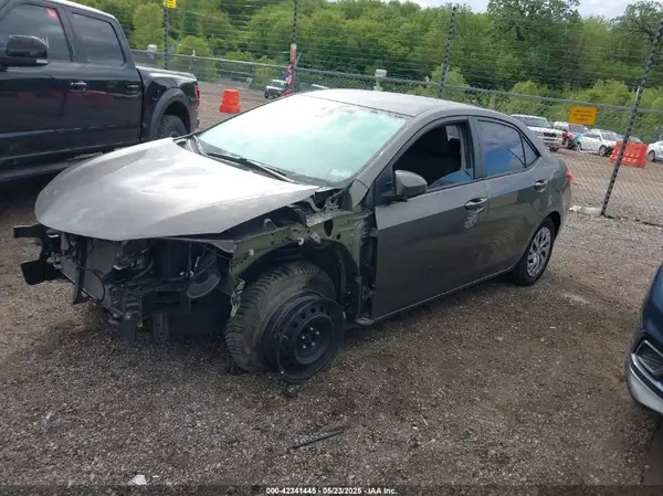 2T1BURHE0KC189520 2019 TOYOTA COROLLA - Image 2