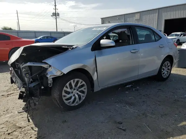 2T1BURHE0KC196015 2019 TOYOTA COROLLA - Image 1