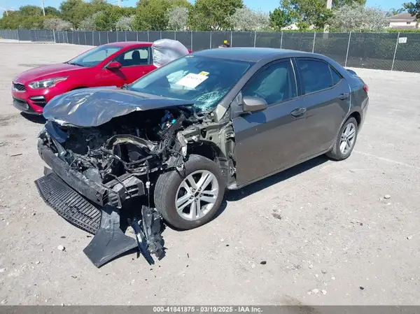 2T1BURHE0KC204159 2019 TOYOTA COROLLA - Image 2