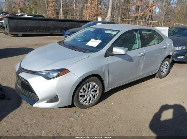 2T1BURHE0KC206736 2019 TOYOTA COROLLA - Image 2