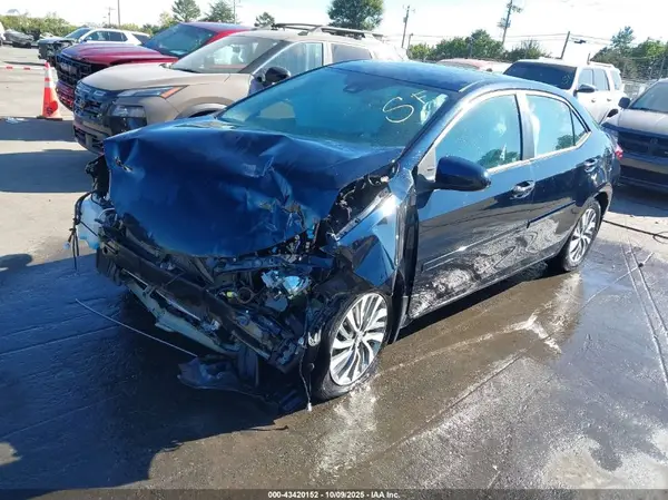 2T1BURHE0KC207658 2019 TOYOTA COROLLA - Image 2