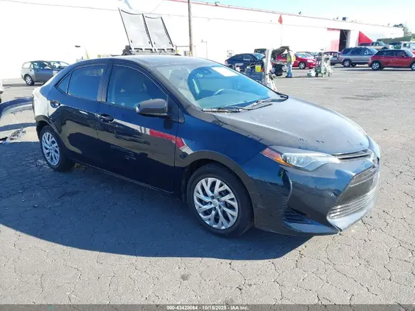 2T1BURHE0KC210186 2019 TOYOTA COROLLA - Image 1