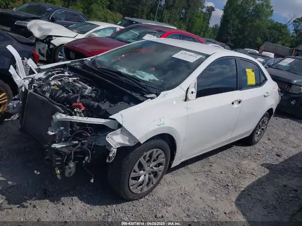 2T1BURHE0KC213606 2019 TOYOTA COROLLA - Image 2