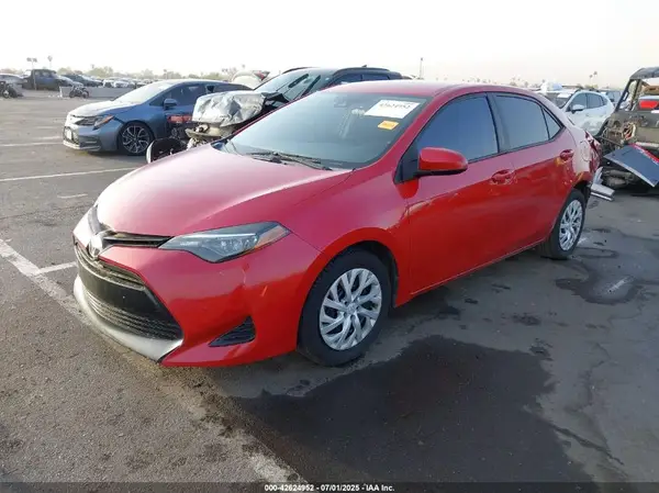 2T1BURHE0KC228610 2019 TOYOTA COROLLA - Image 2