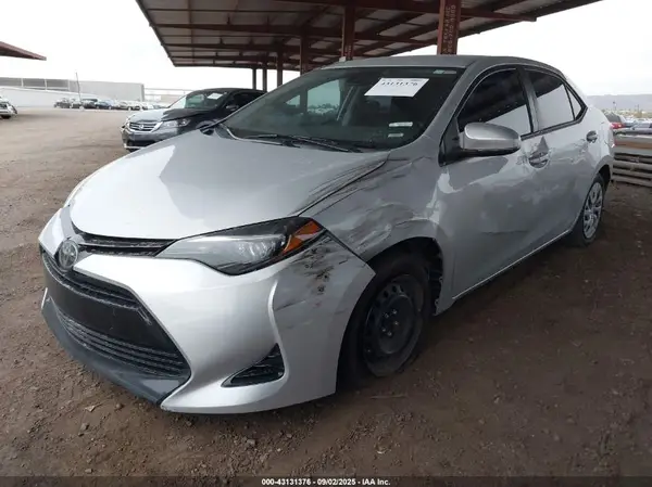 2T1BURHE0KC230020 2019 TOYOTA COROLLA - Image 2