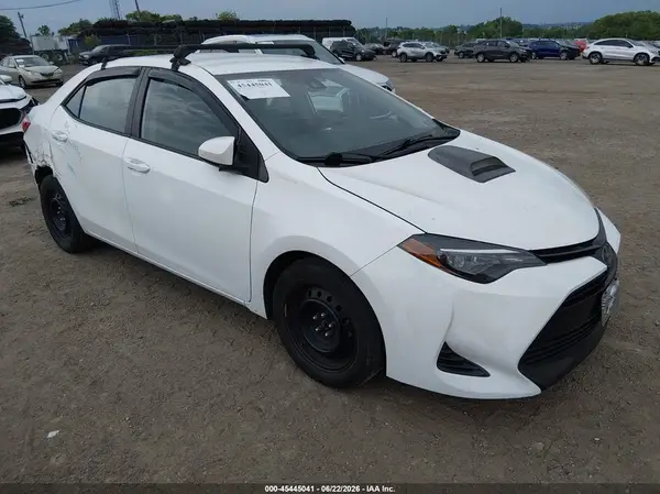 2T1BURHE0KC233600 2019 TOYOTA COROLLA - Image 1