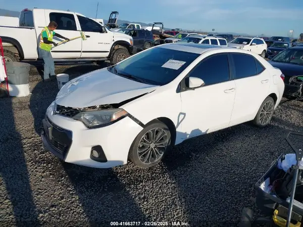 2T1BURHE1GC483807 2016 TOYOTA COROLLA - Image 2