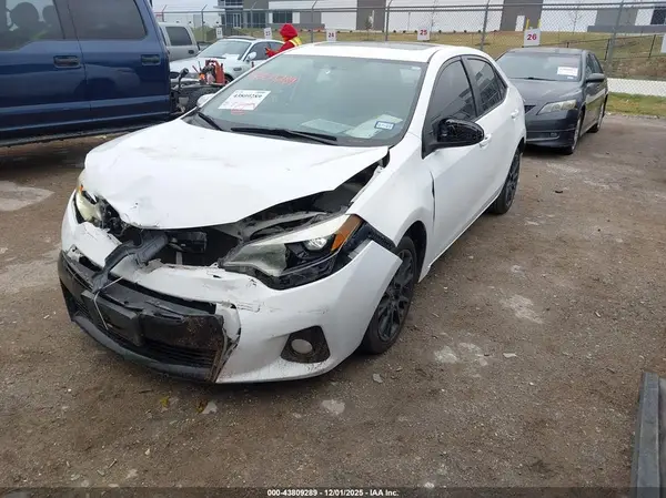 2T1BURHE1GC486335 2016 TOYOTA COROLLA - Image 2