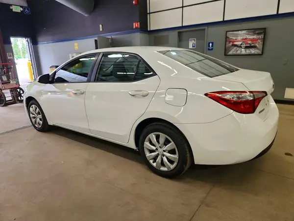 2T1BURHE1GC600995 2016 TOYOTA COROLLA - Image 2