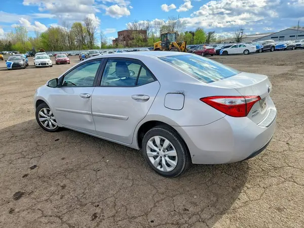 2T1BURHE1GC618140 2016 TOYOTA COROLLA - Image 2