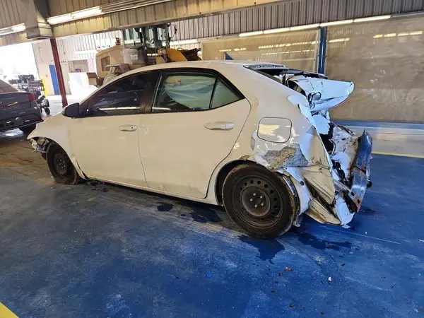2T1BURHE1GC647010 2016 TOYOTA COROLLA - Image 2