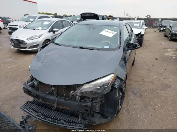 2T1BURHE1HC749070 2017 TOYOTA COROLLA - Image 2