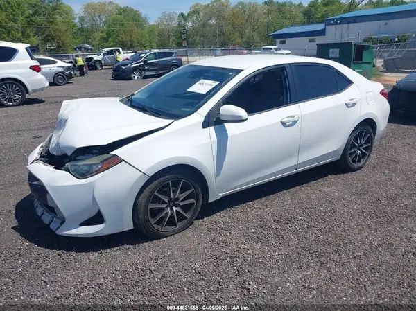 2T1BURHE1HC749215 2017 TOYOTA COROLLA - Image 2