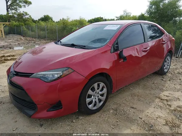 2017 TOYOTA COROLLA auction photo 6