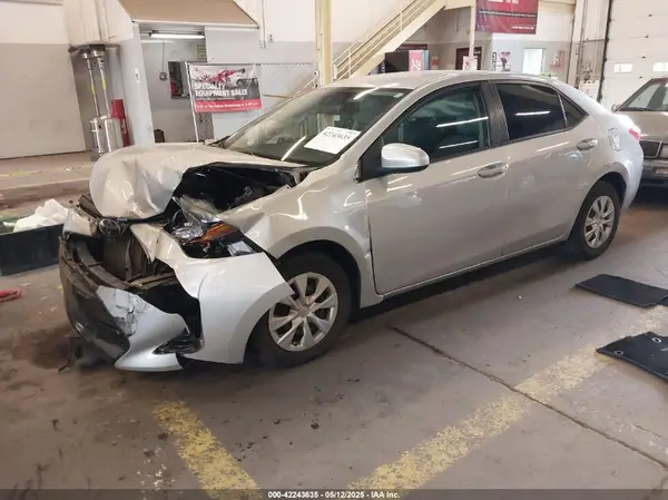 2T1BURHE1HC752969 2017 TOYOTA COROLLA - Image 2