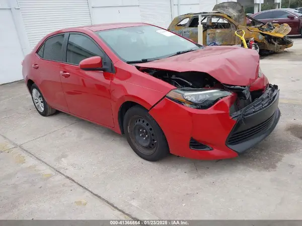 2T1BURHE1HC759579 2017 TOYOTA COROLLA - Image 1