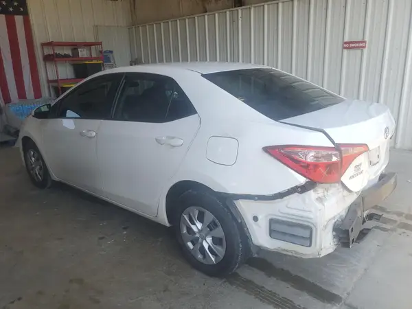 2T1BURHE1HC765043 2017 TOYOTA COROLLA - Image 2