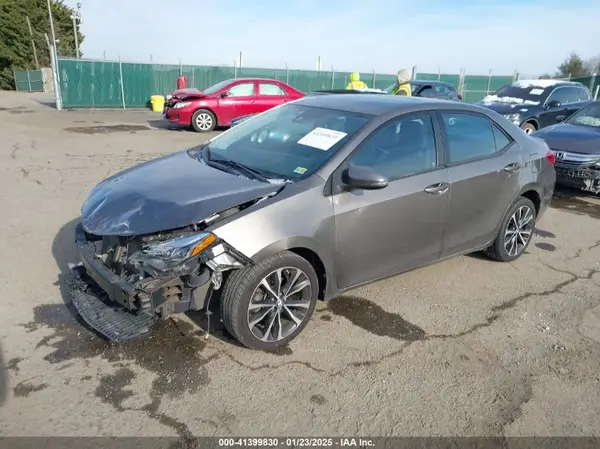 2T1BURHE1HC772140 2017 TOYOTA COROLLA - Image 2