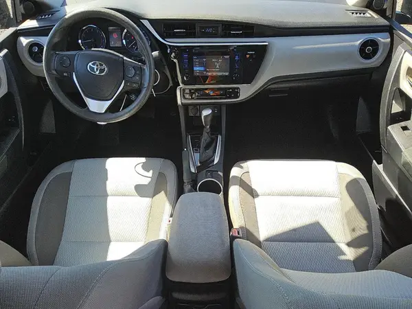 2T1BURHE1HC773207 2017 TOYOTA COROLLA - Image 8