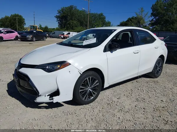 2T1BURHE1HC774082 2017 TOYOTA COROLLA - Image 2