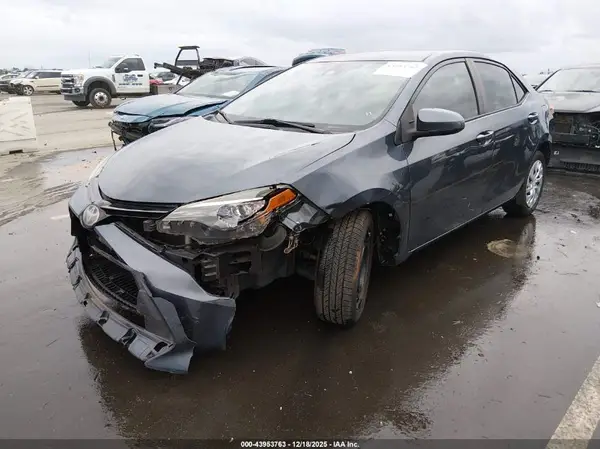 2T1BURHE1HC781114 2017 TOYOTA COROLLA - Image 2