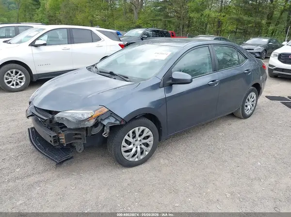 2T1BURHE1HC786605 2017 TOYOTA COROLLA - Image 2