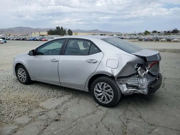 2T1BURHE1HC786958 2017 TOYOTA COROLLA - Image 2