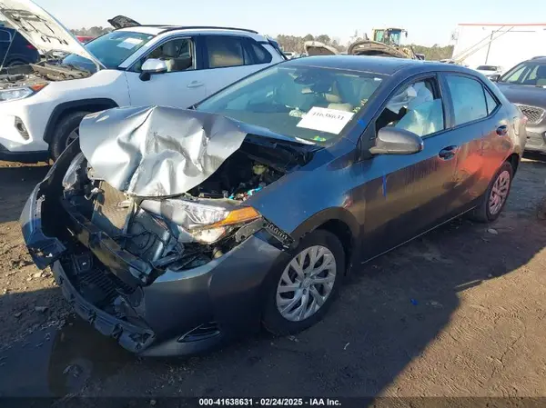 2T1BURHE1HC800955 2017 TOYOTA COROLLA - Image 2